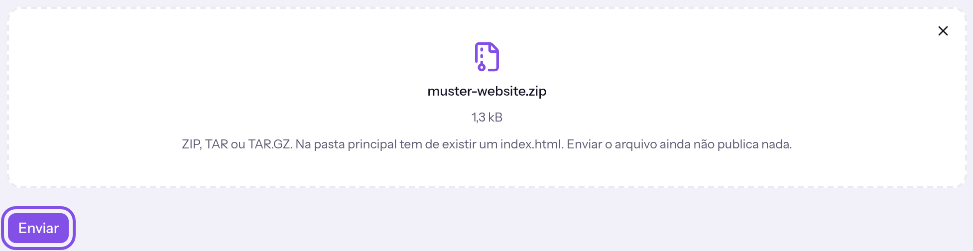 Arquivo muster-website.zip selecionado na área de carregamento. O botão para carregar está assinalado.